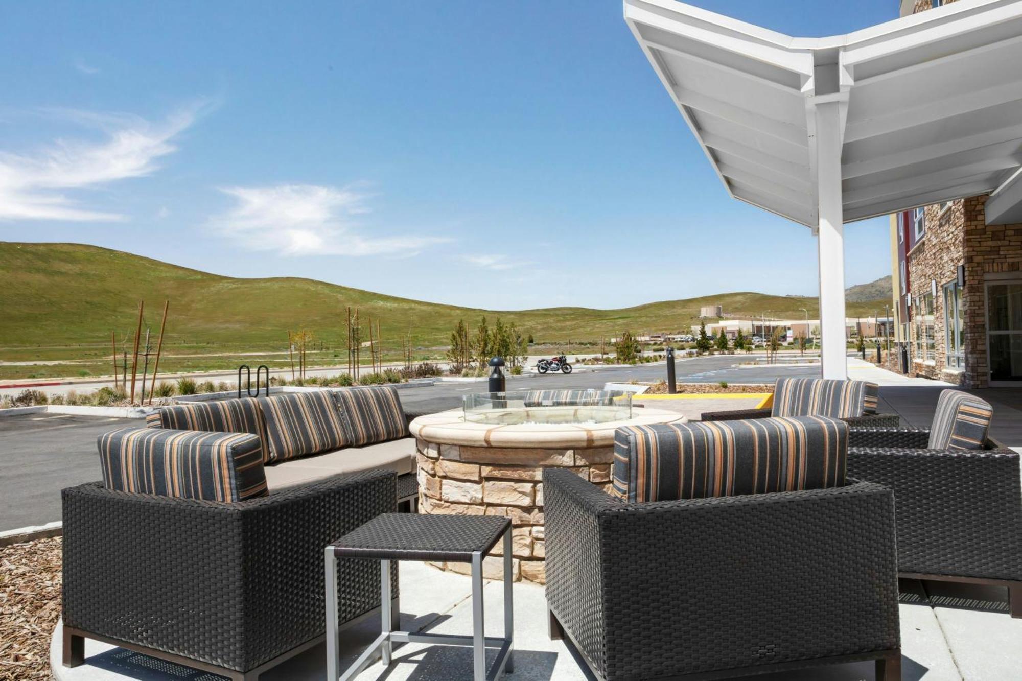 Towneplace Suites By Marriott Tehachapi Extérieur photo